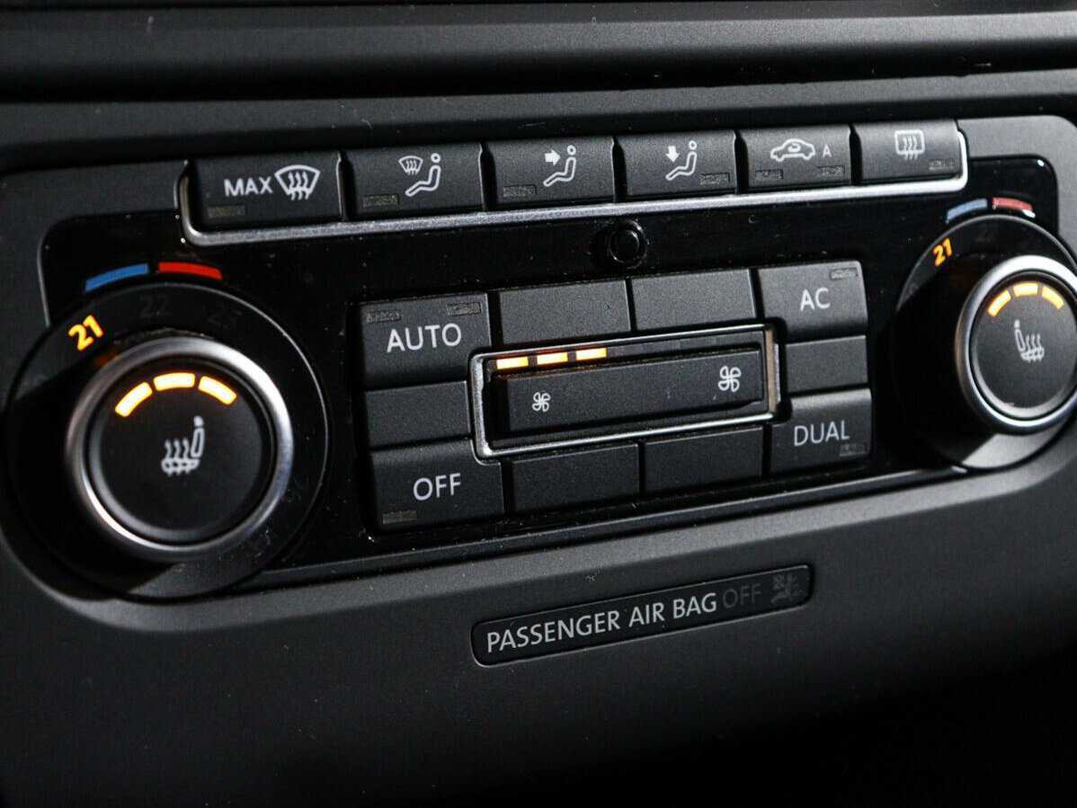 Volkswagen Golf, 2012 - Фото №13