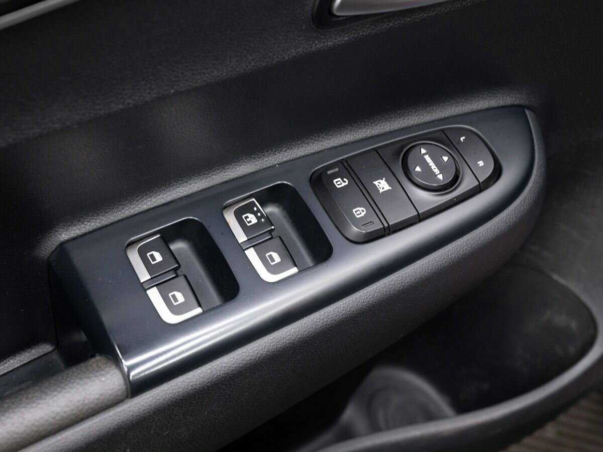 Kia Rio X-Line, 2018 - Фото №17