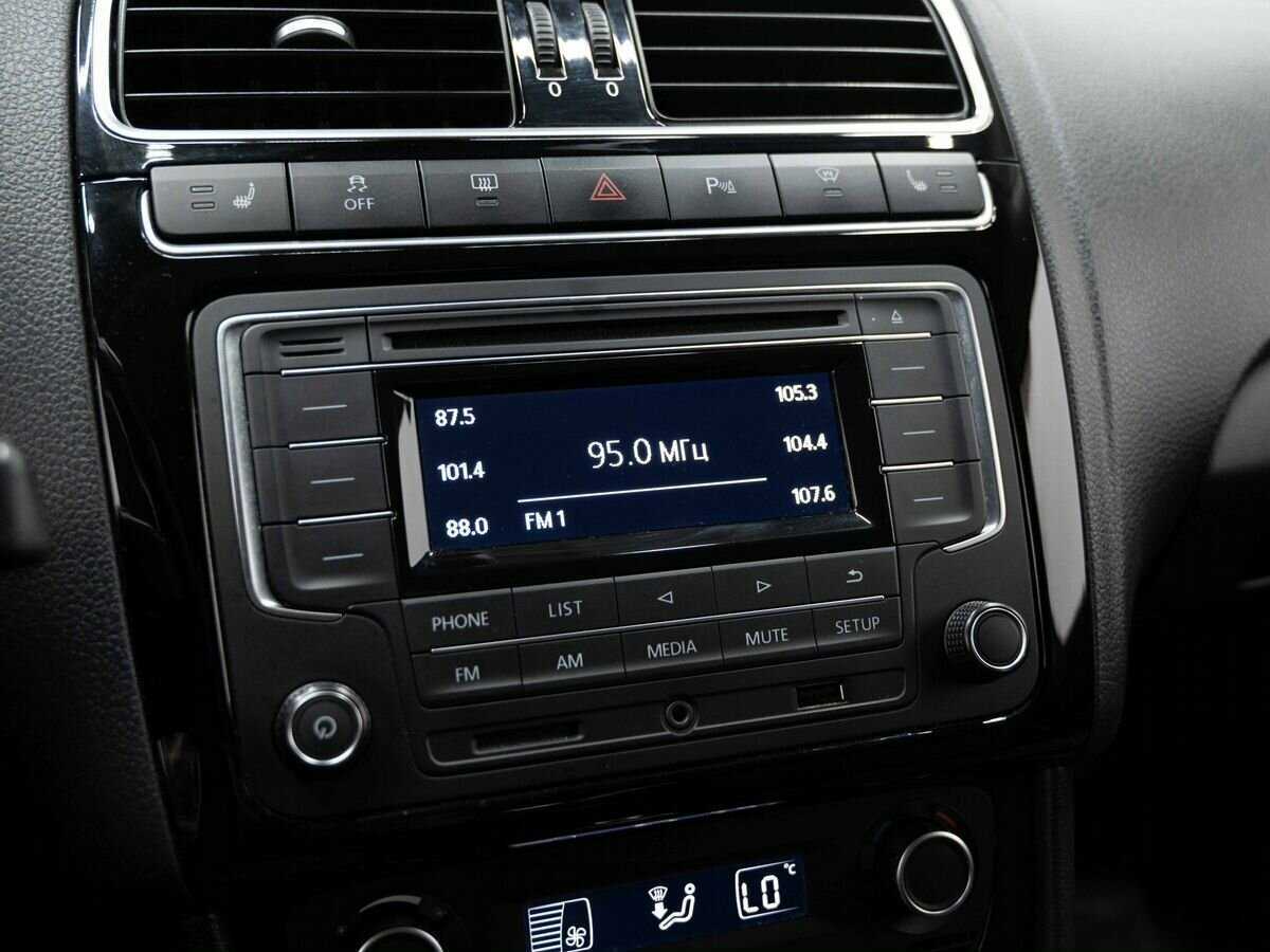 Volkswagen Polo, 2016 - Фото №16