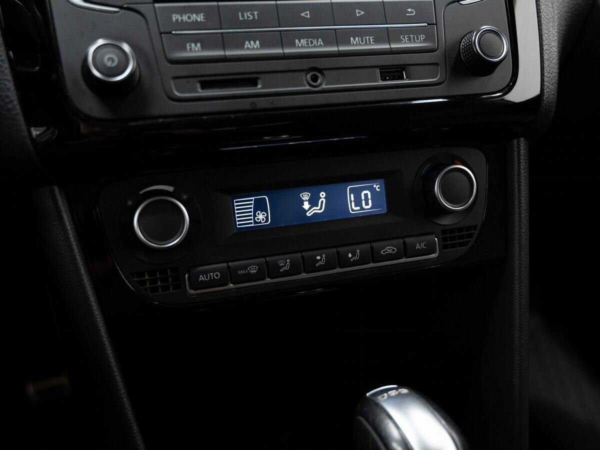 Volkswagen Polo, 2016 - Фото №17