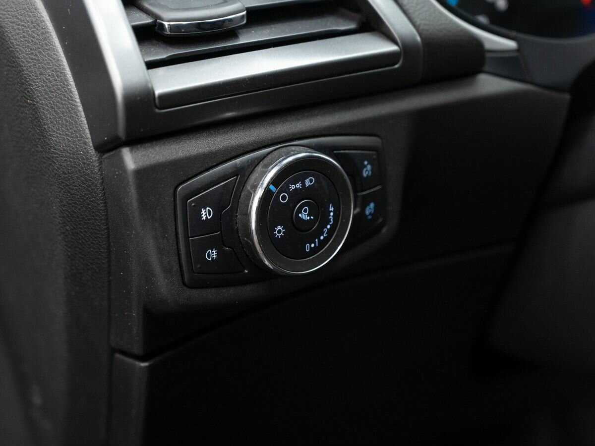 Ford Mondeo, 2017 - Фото №15