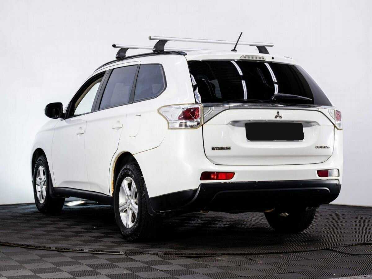 Mitsubishi Outlander, 2012 - Фото №3