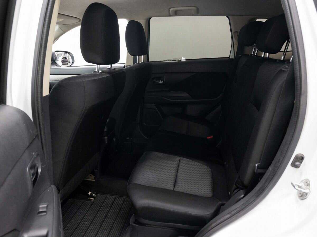 Mitsubishi Outlander, 2012 - Фото №10