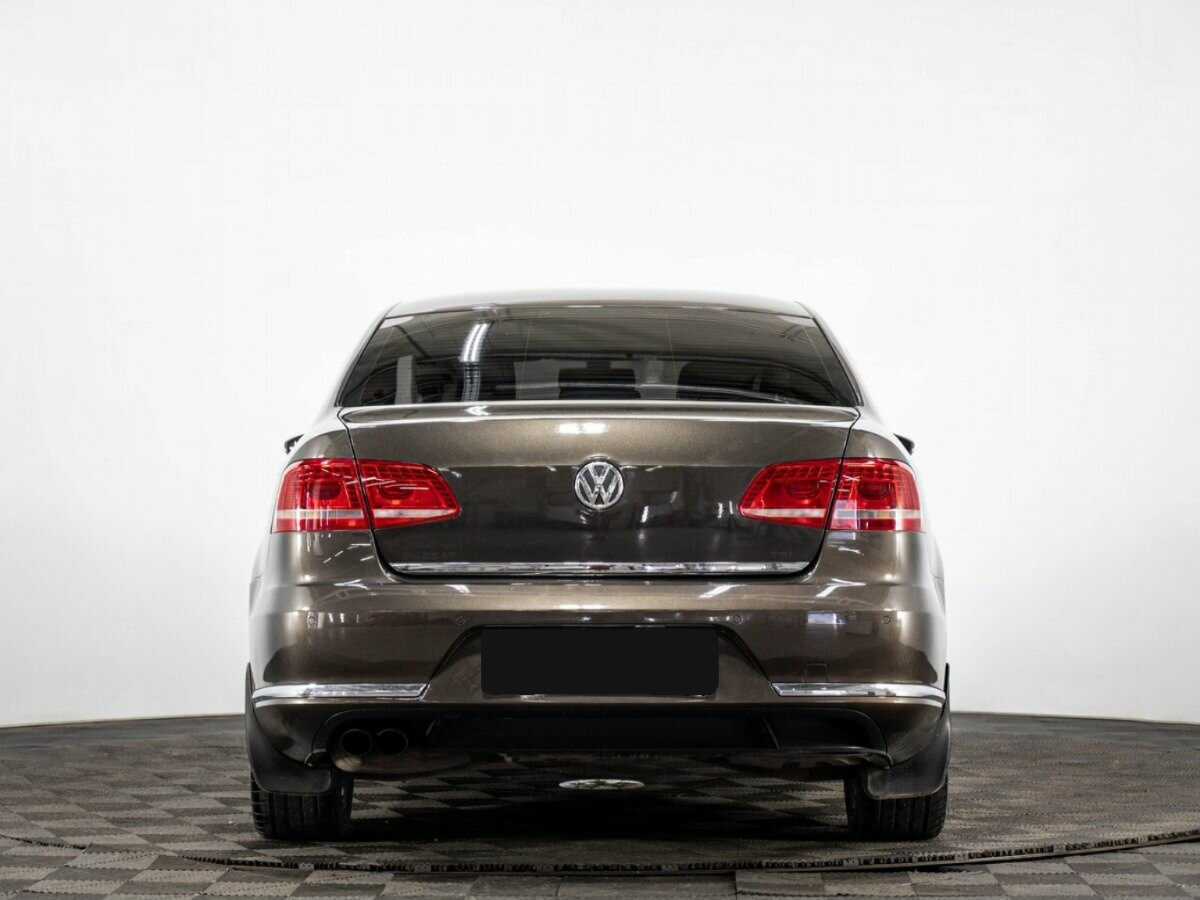 Volkswagen Passat, 2012 - Фото №4