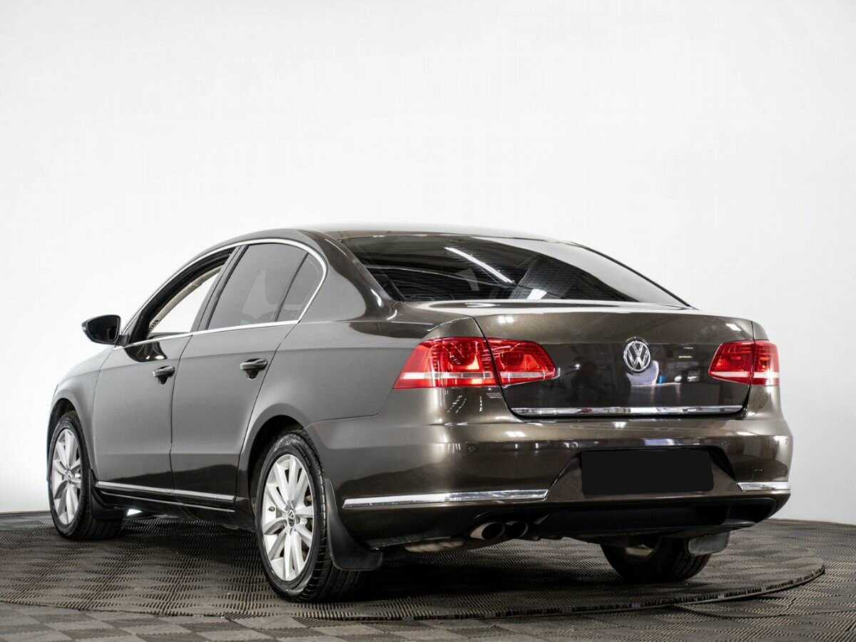 Volkswagen Passat, 2012 - Фото №5