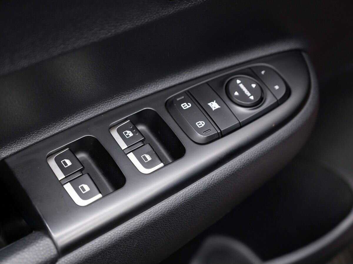 Kia Rio X-Line, 2019 - Фото №16