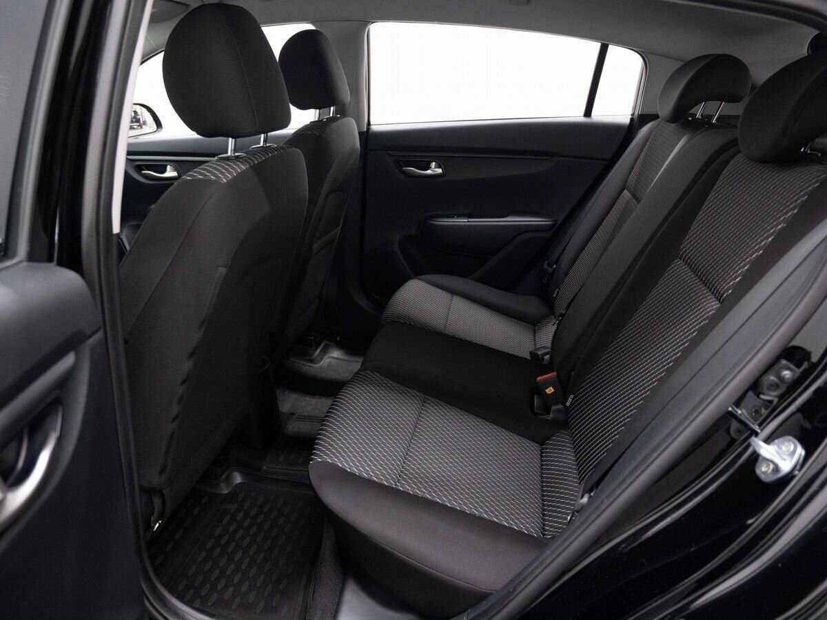 Kia Rio X-Line, 2018 - Фото №8