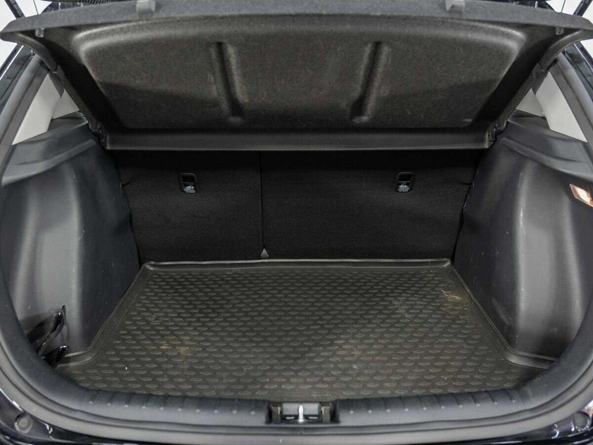 Kia Rio X-Line, 2018 - Фото №21