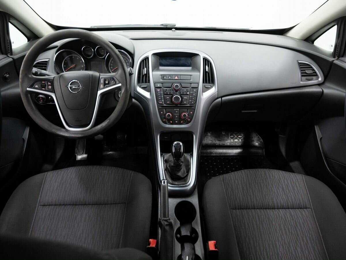 Opel Astra GTC, 2013 - Фото №11