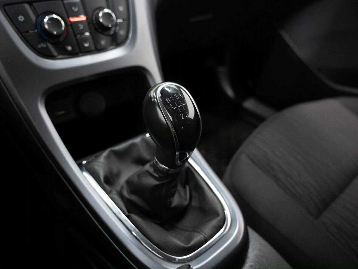 Opel Astra GTC, 2013 - Фото №17