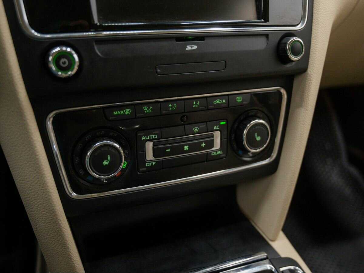 Skoda Superb, 2012 - Фото №18