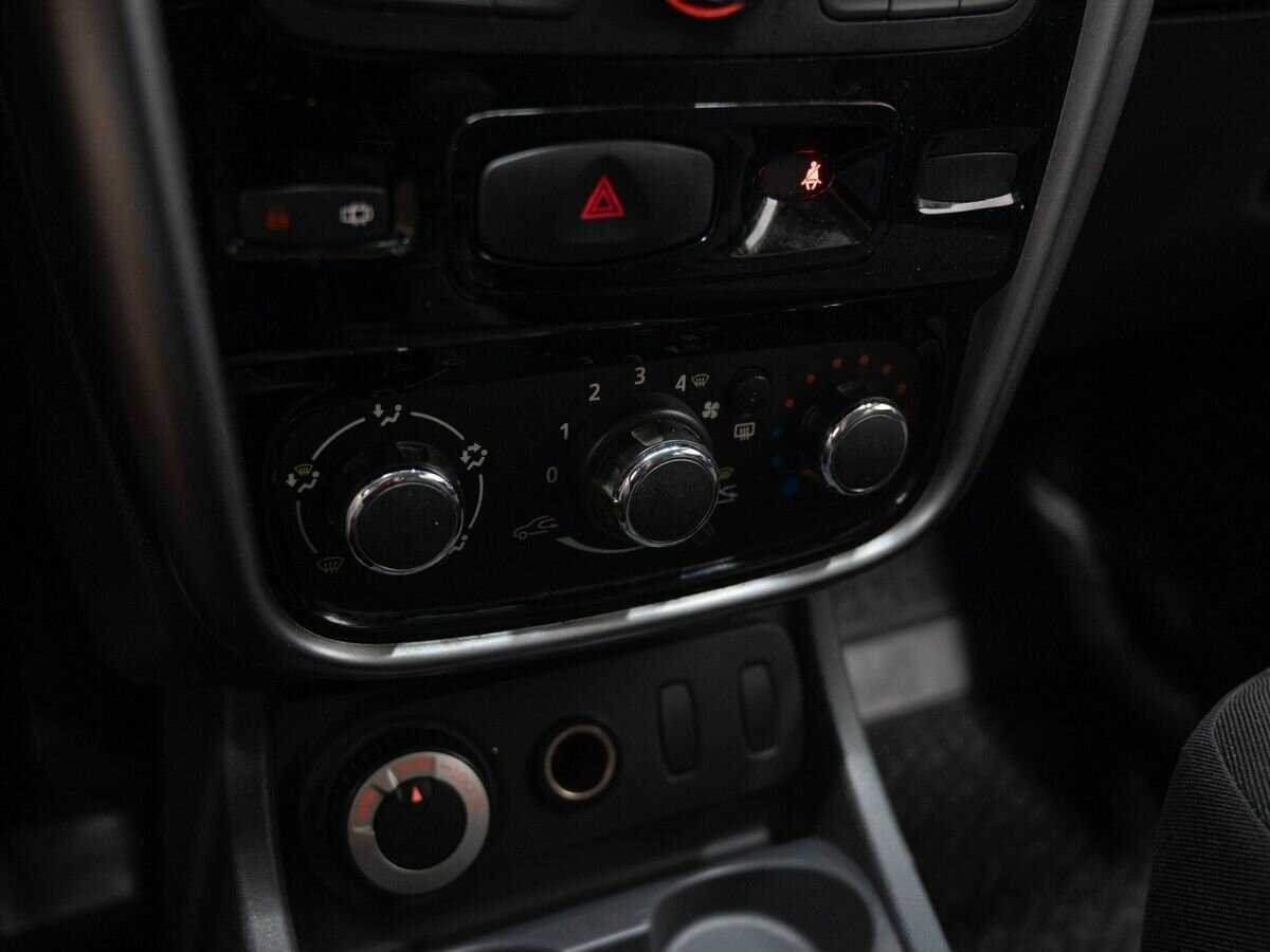 Renault Duster, 2013 - Фото №17