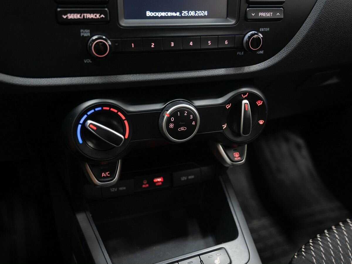 Kia Rio, 2019 - Фото №18