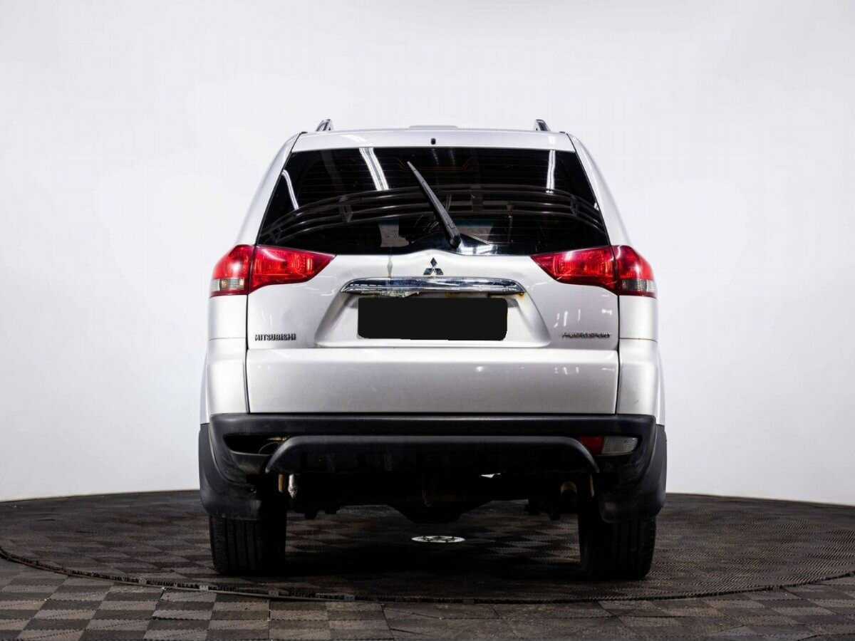 Mitsubishi Pajero Sport, 2014 - Фото №4