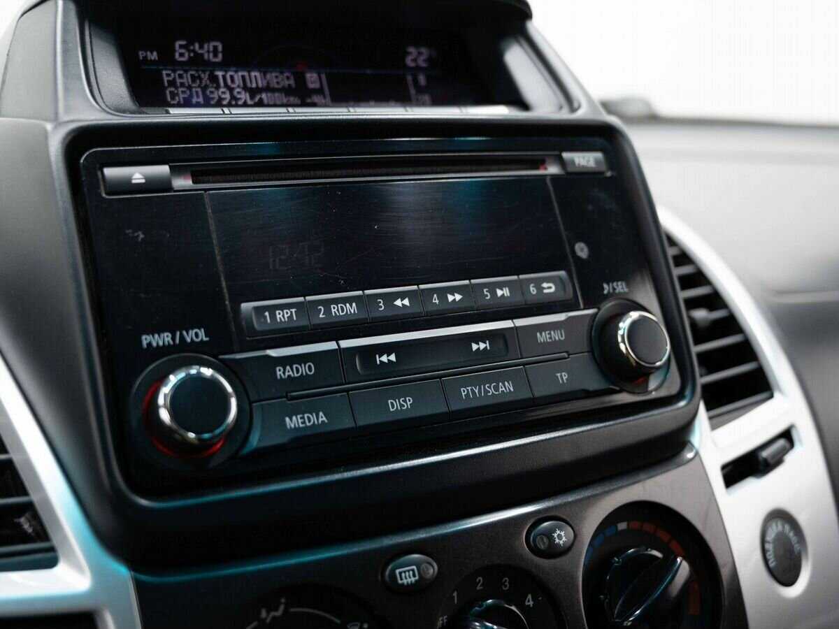 Mitsubishi Pajero Sport, 2014 - Фото №17