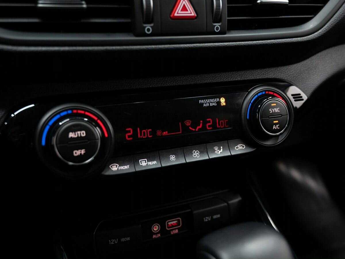 Kia Cerato, 2019 - Фото №22