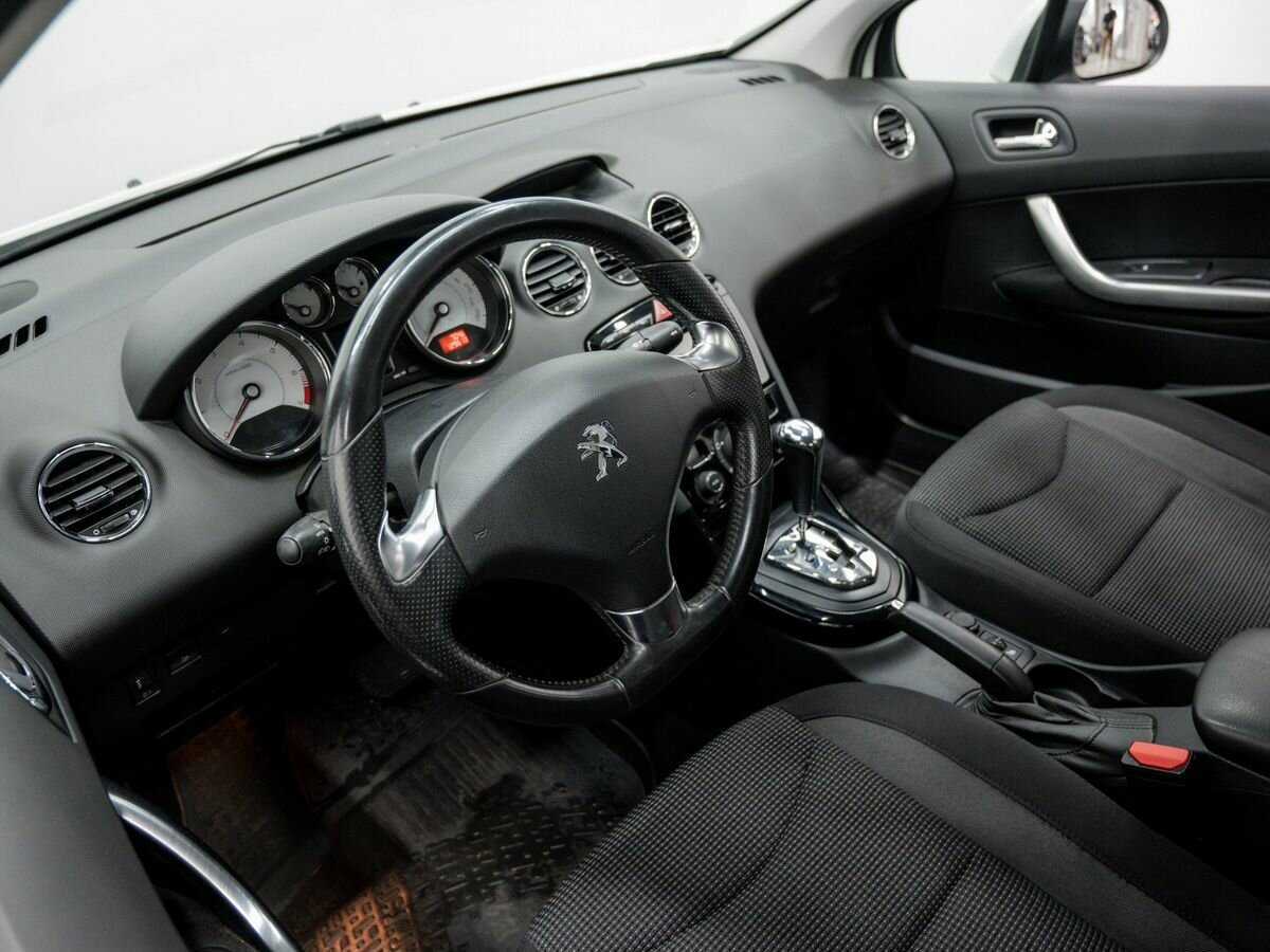 Peugeot 408, 2017 - Фото №12