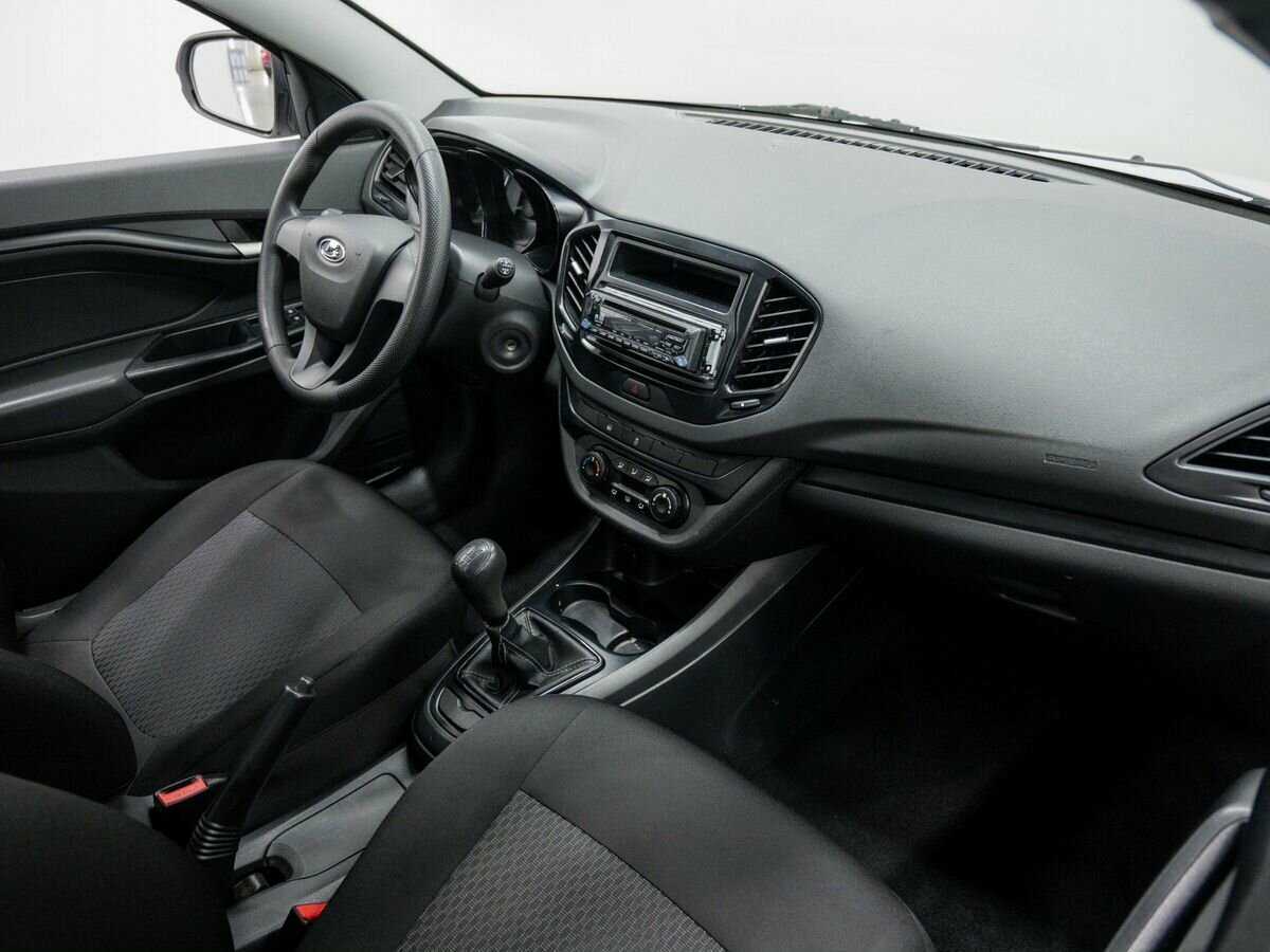 Lada (ВАЗ) Vesta, 2019 - Фото №6