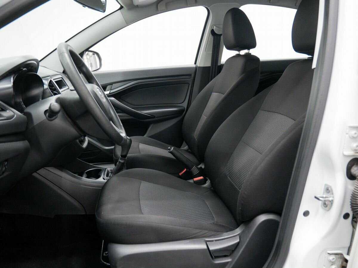 Lada (ВАЗ) Vesta, 2019 - Фото №13