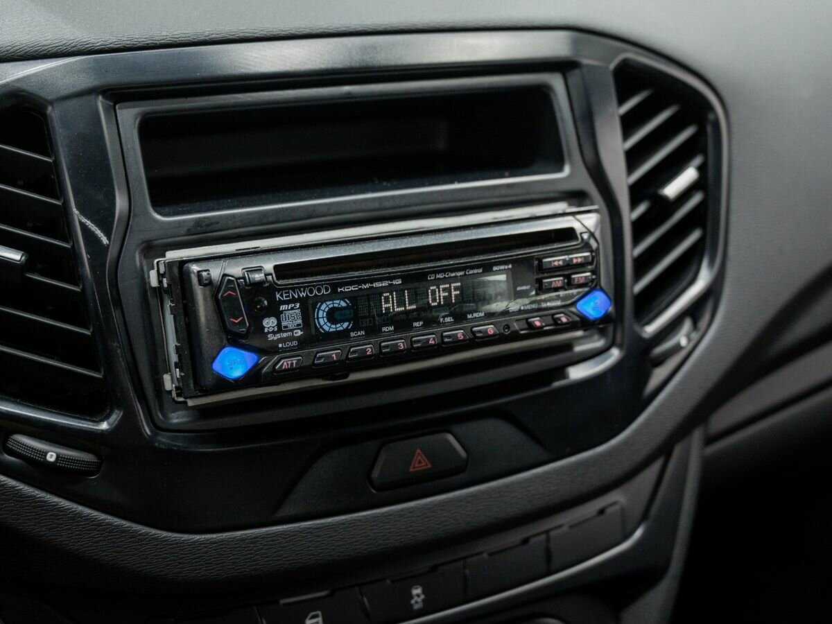 Lada (ВАЗ) Vesta, 2019 - Фото №17