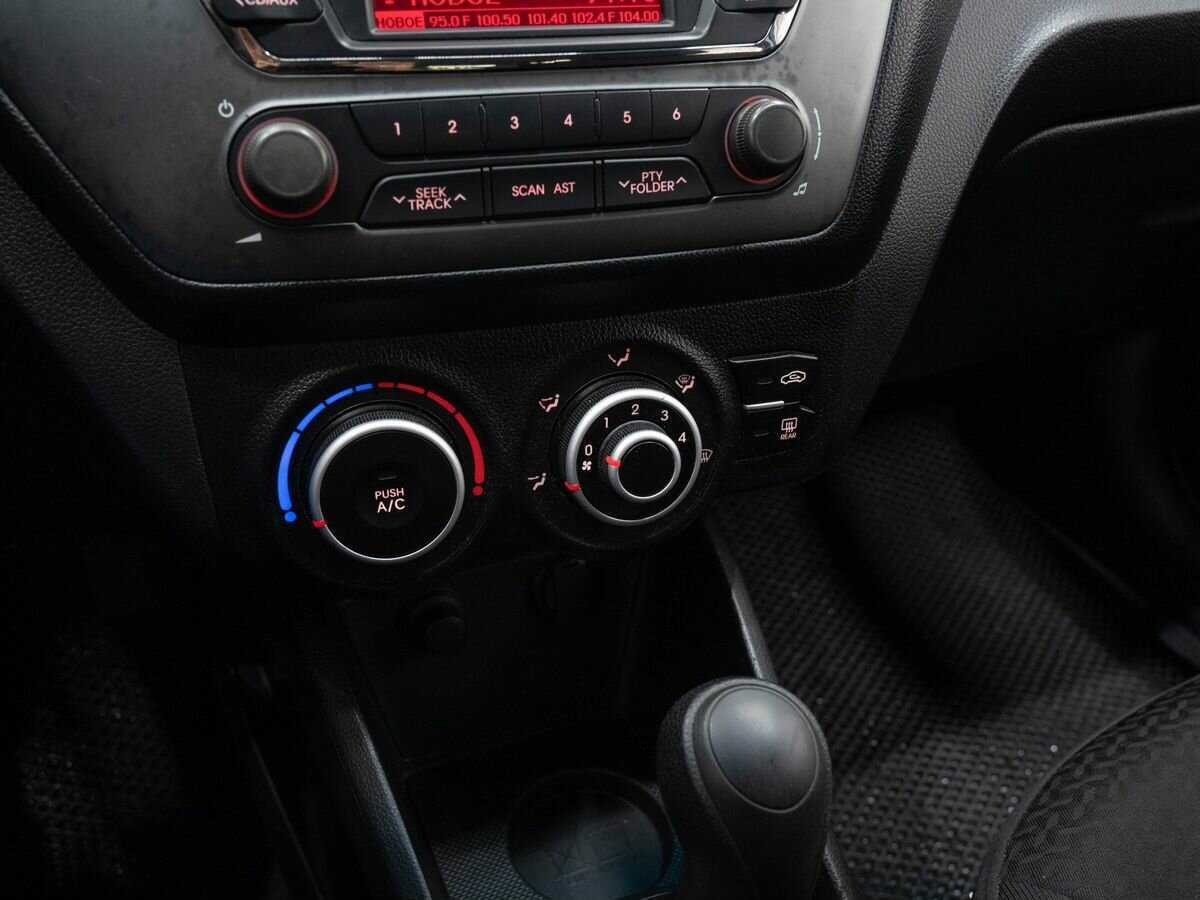 Kia Rio, 2012 - Фото №16