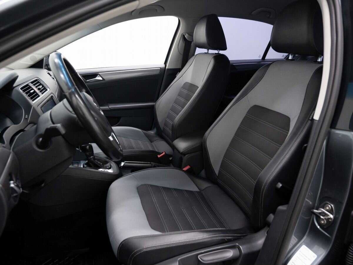 Volkswagen Jetta, 2012 - Фото №7
