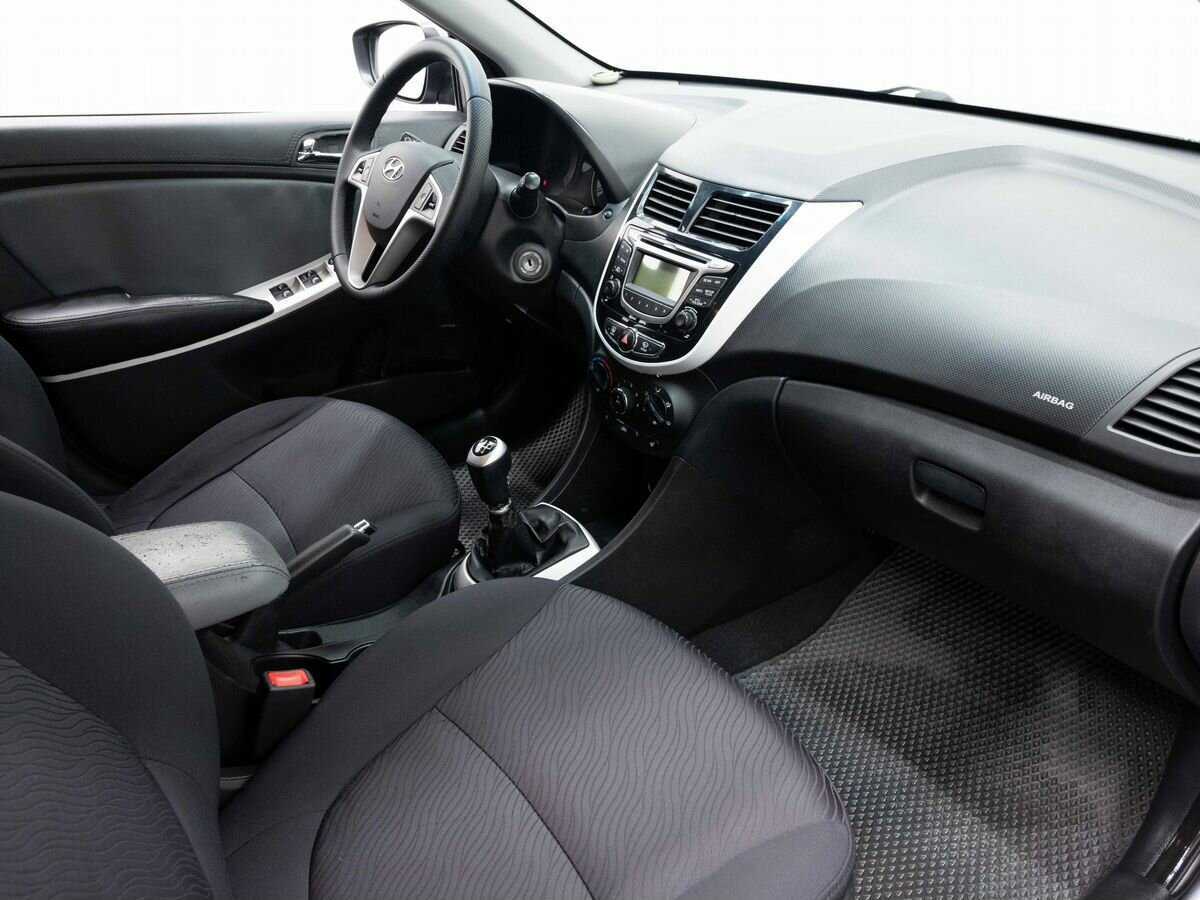 Hyundai Solaris, 2012 - Фото №10