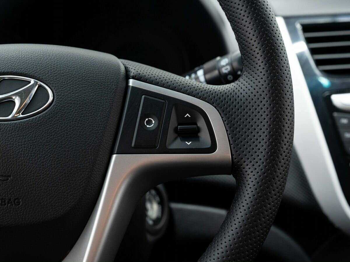 Hyundai Solaris, 2012 - Фото №15