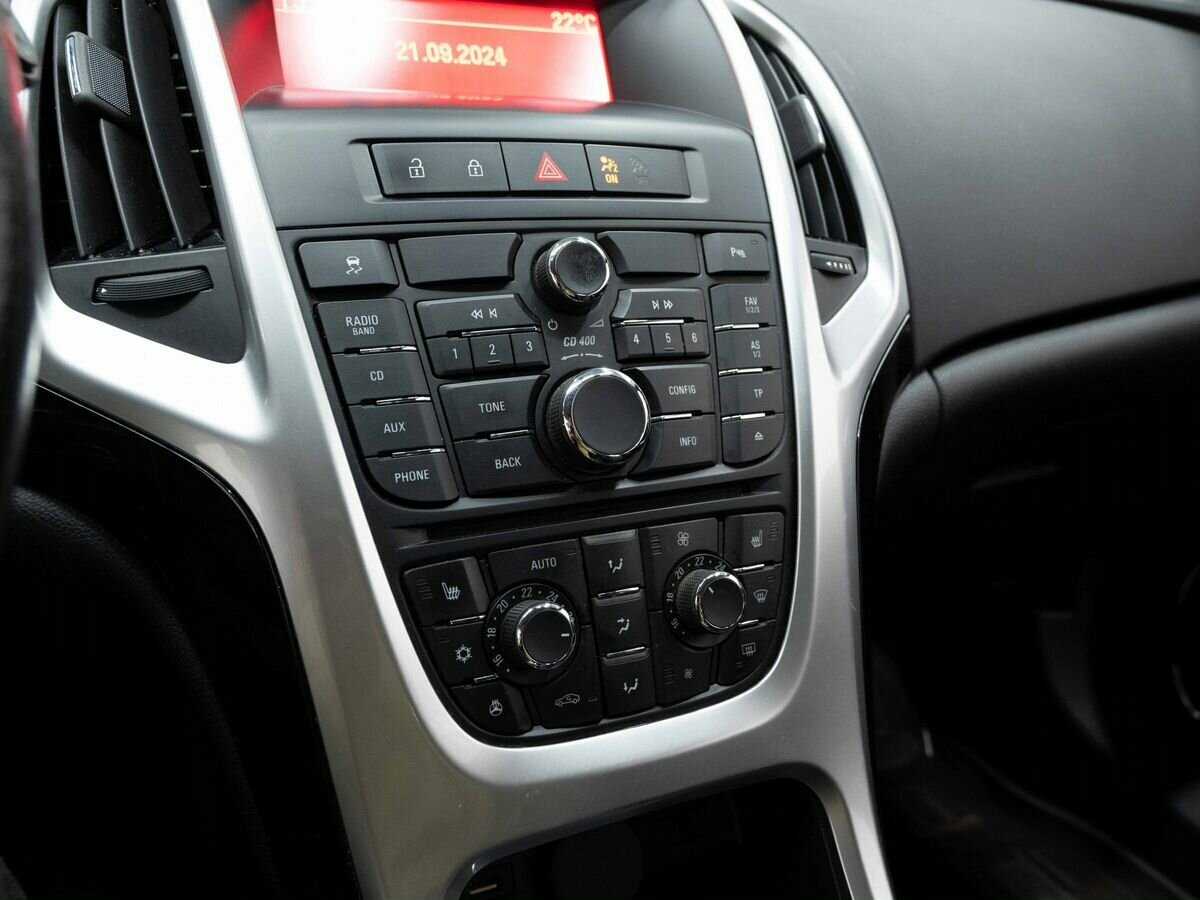 Opel Astra GTC, 2013 - Фото №19