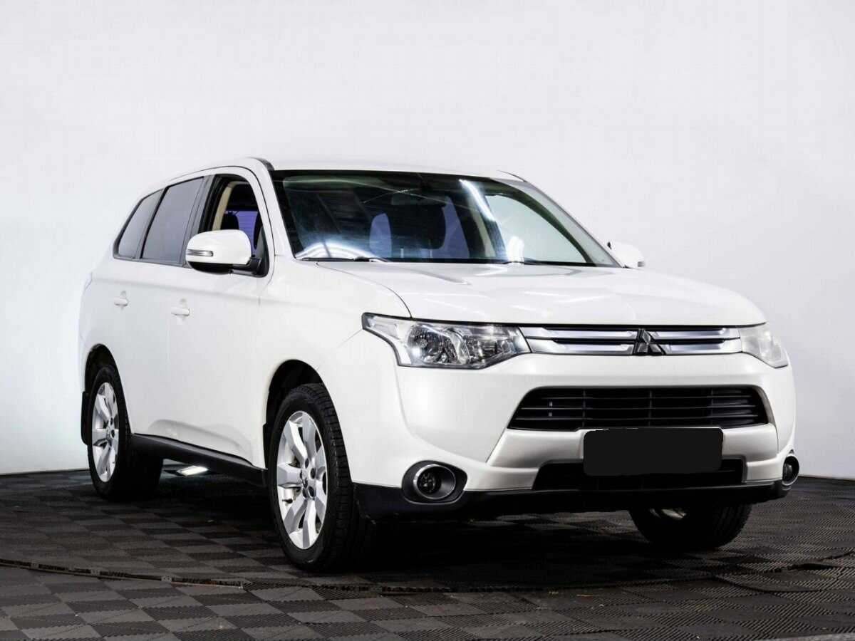 Mitsubishi Outlander, 2014 - Фото №2