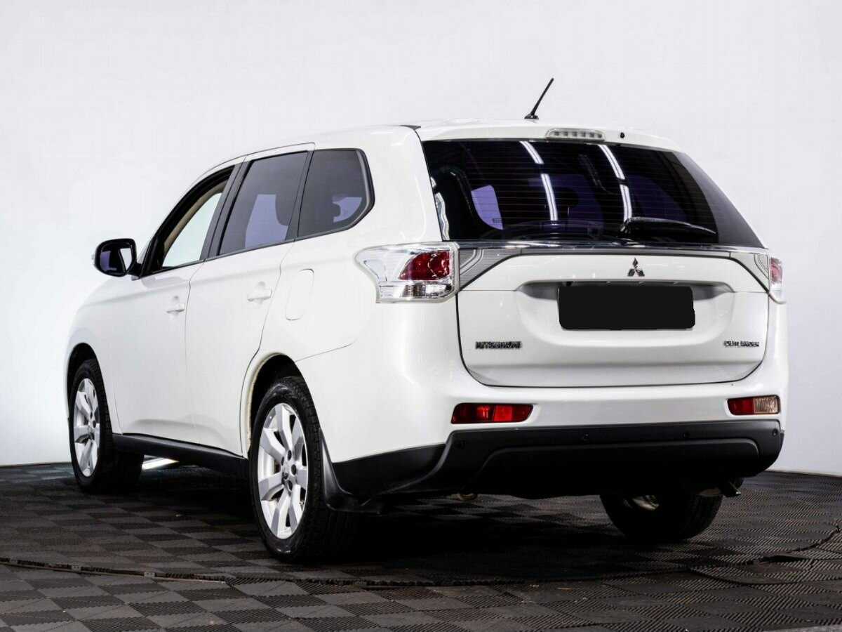 Mitsubishi Outlander, 2014 - Фото №3