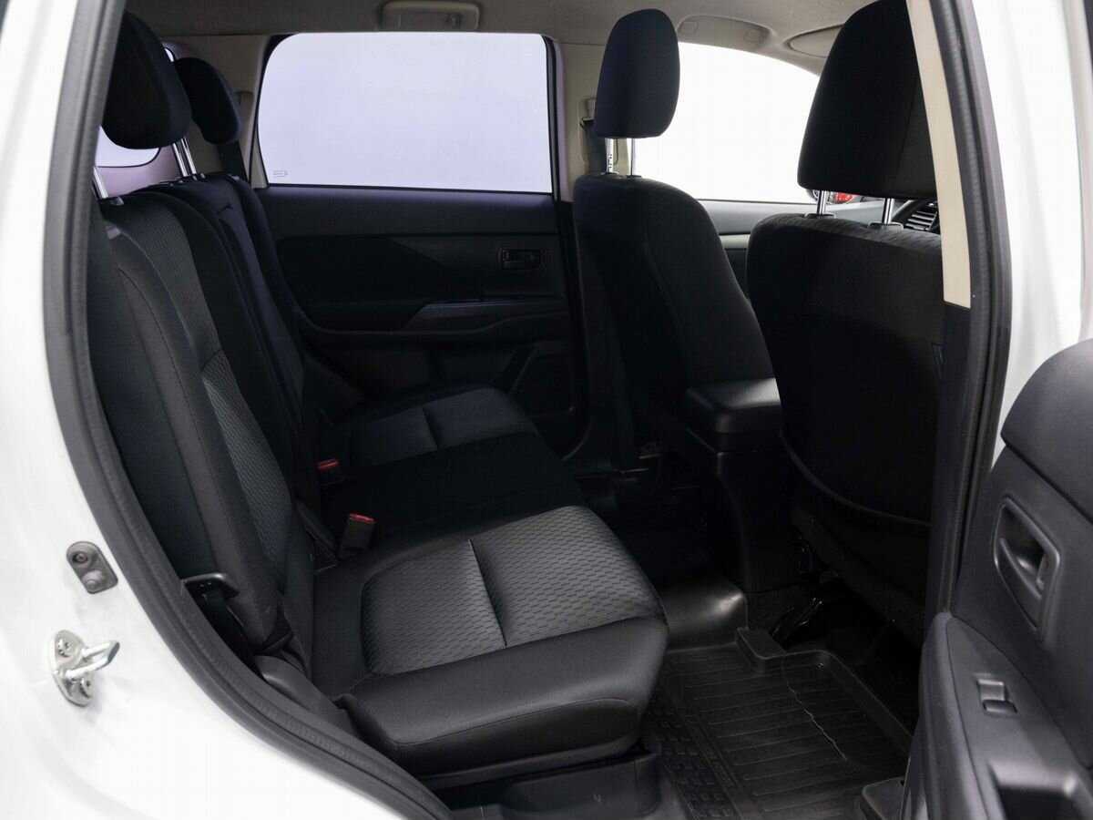 Mitsubishi Outlander, 2014 - Фото №9