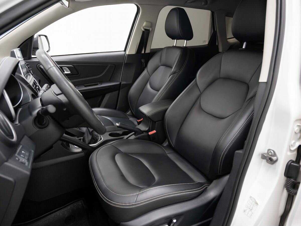 FAW Besturn X40, 2019 - Фото №7