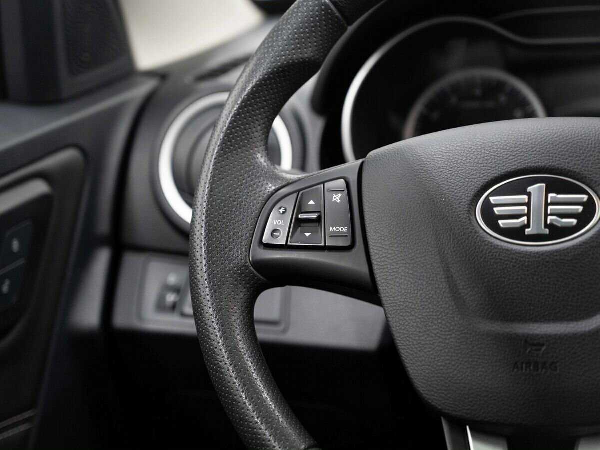 FAW Besturn X40, 2019 - Фото №13