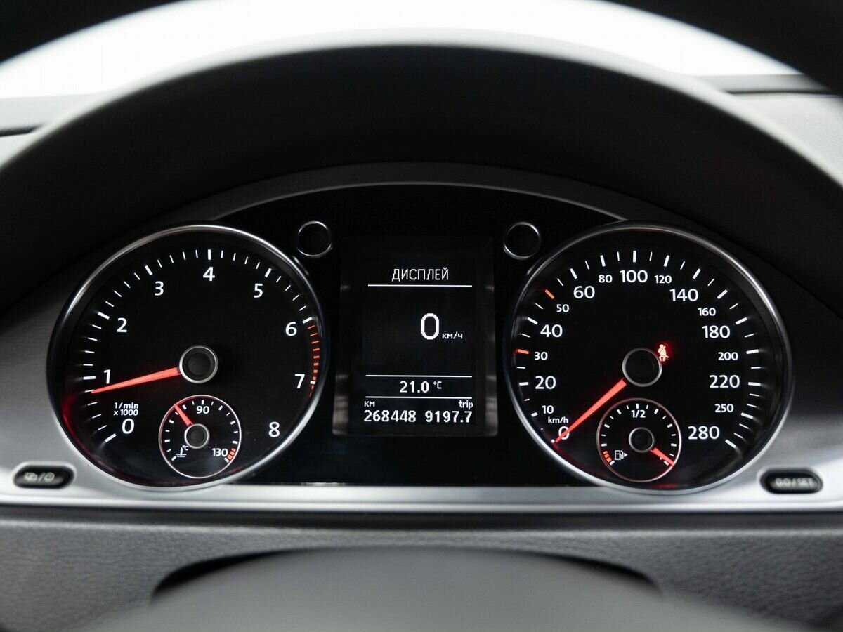 Volkswagen Passat CC, 2013 - Фото №16