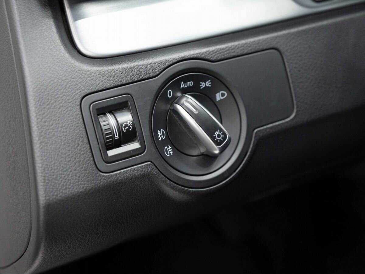 Volkswagen Passat CC, 2013 - Фото №19