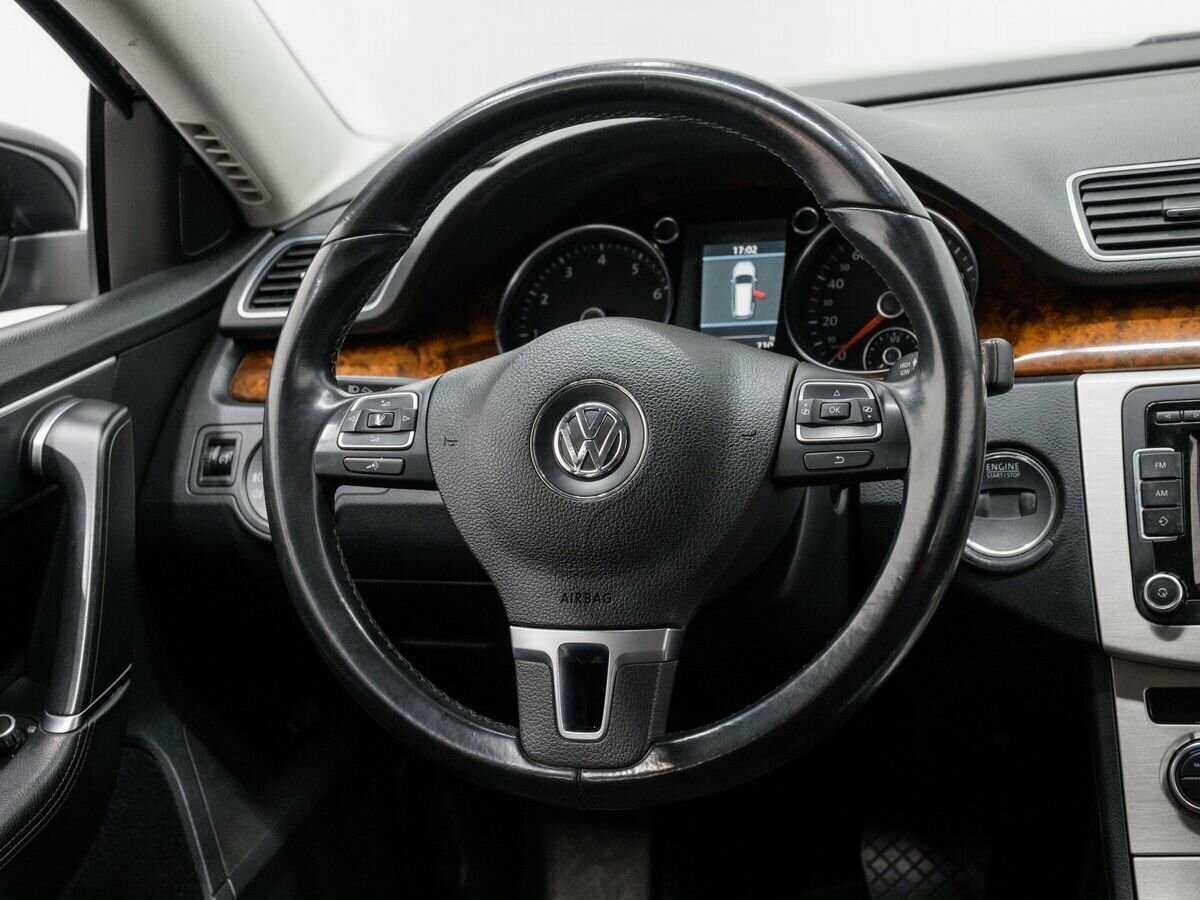 Volkswagen Passat, 2012 - Фото №10
