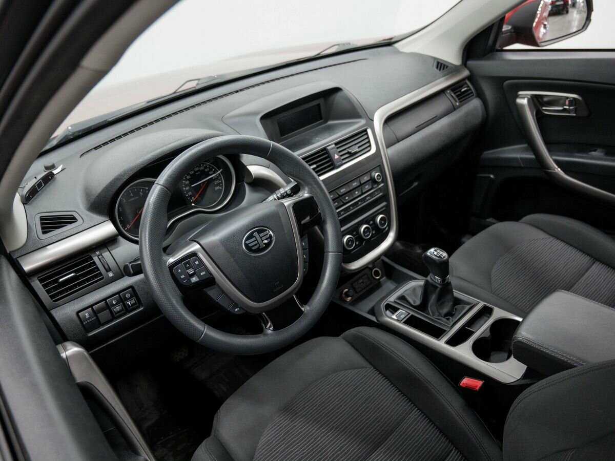 FAW Besturn X80, 2018 - Фото №12