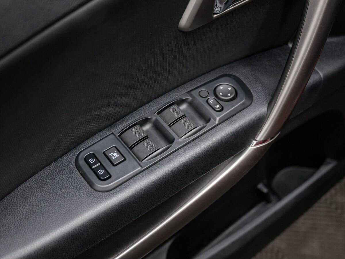 FAW Besturn X80, 2018 - Фото №14