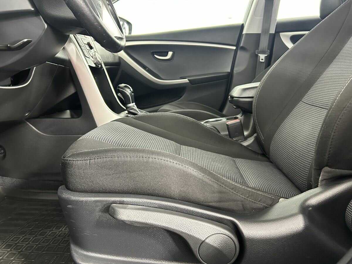 Hyundai i30, 2012 - Фото №9