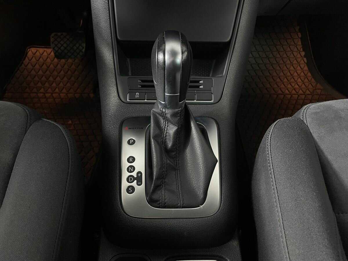 Volkswagen Tiguan, 2012 - Фото №12