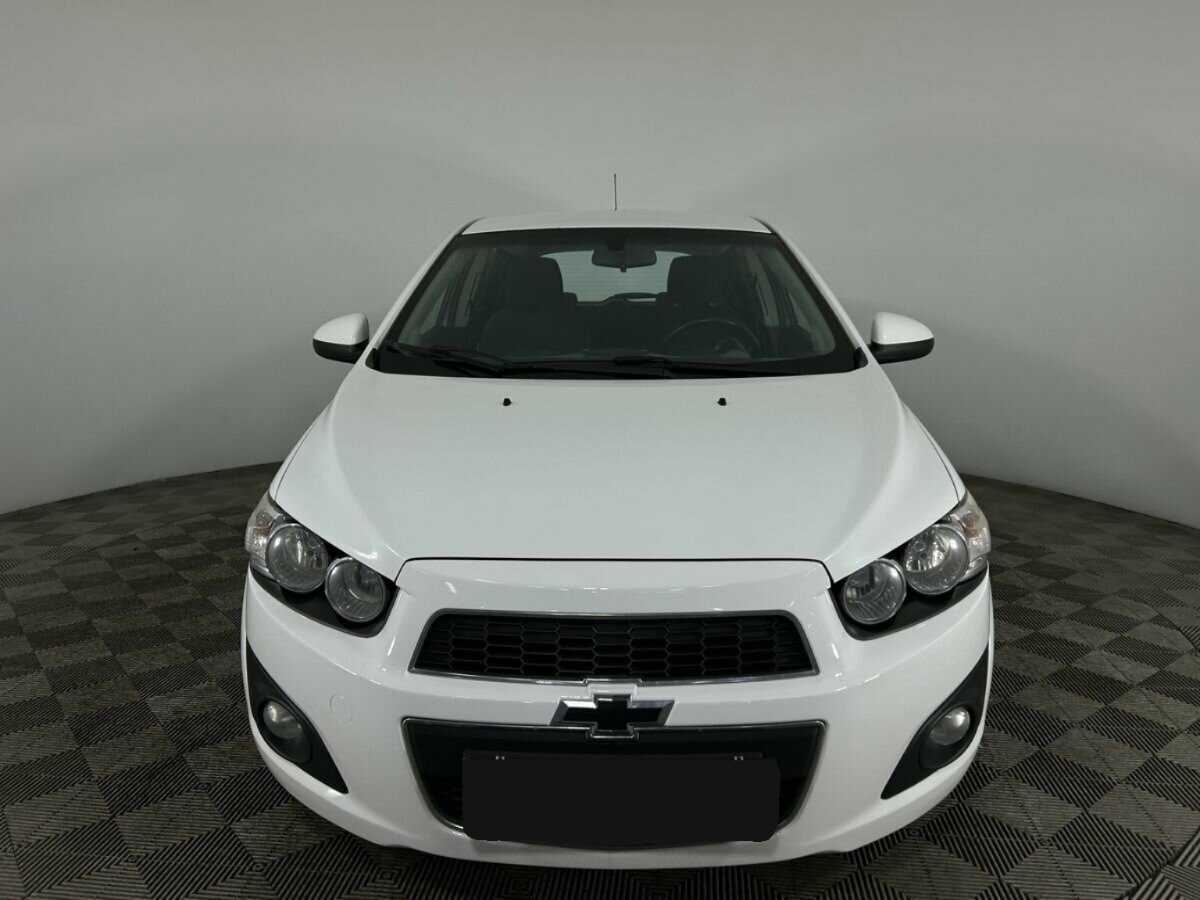 Chevrolet Aveo, 2014 - Фото №1