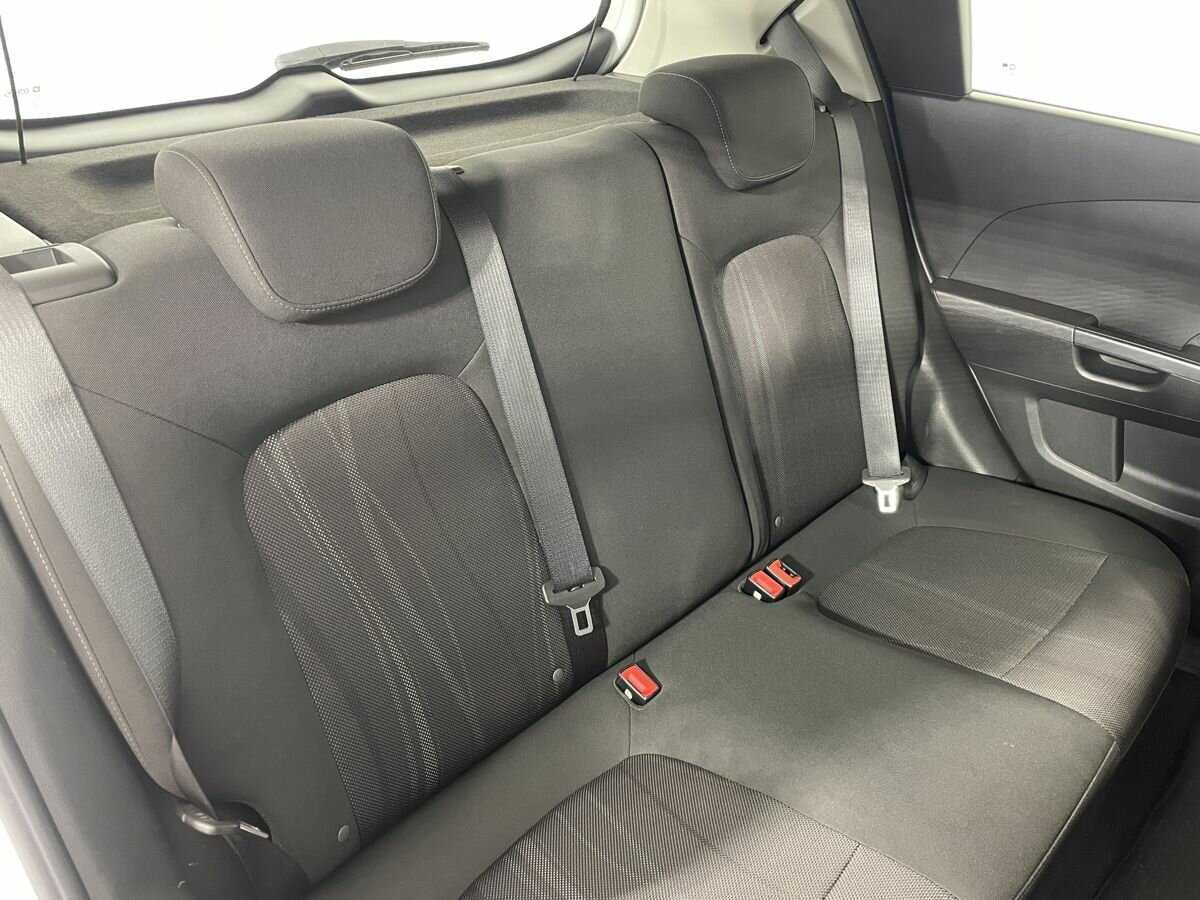 Chevrolet Aveo, 2014 - Фото №13