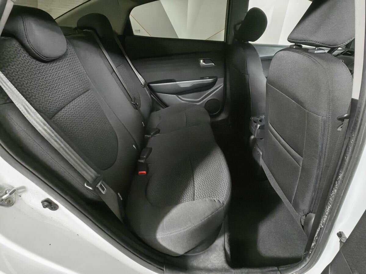 Kia Rio 4-speed, 2013 - Фото №11