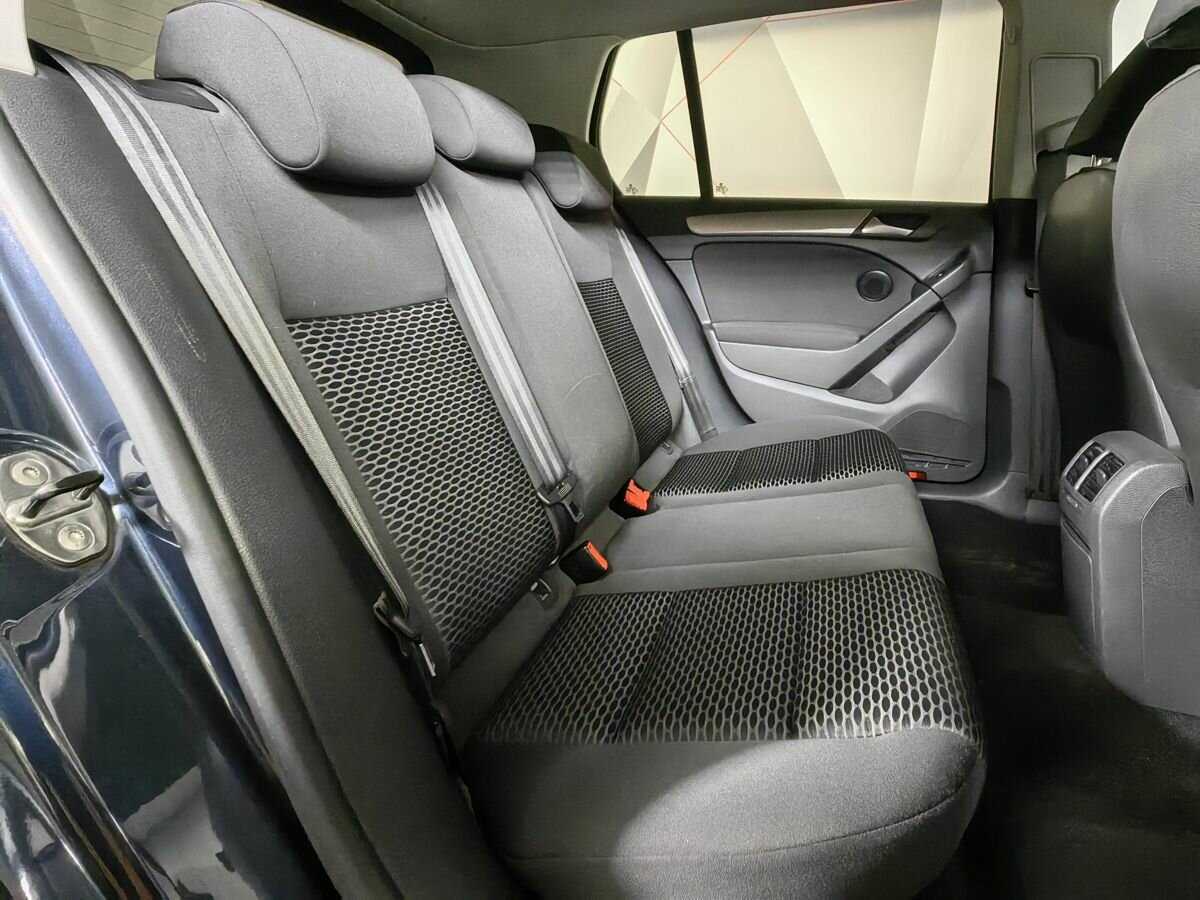 Volkswagen Golf, 2012 - Фото №11