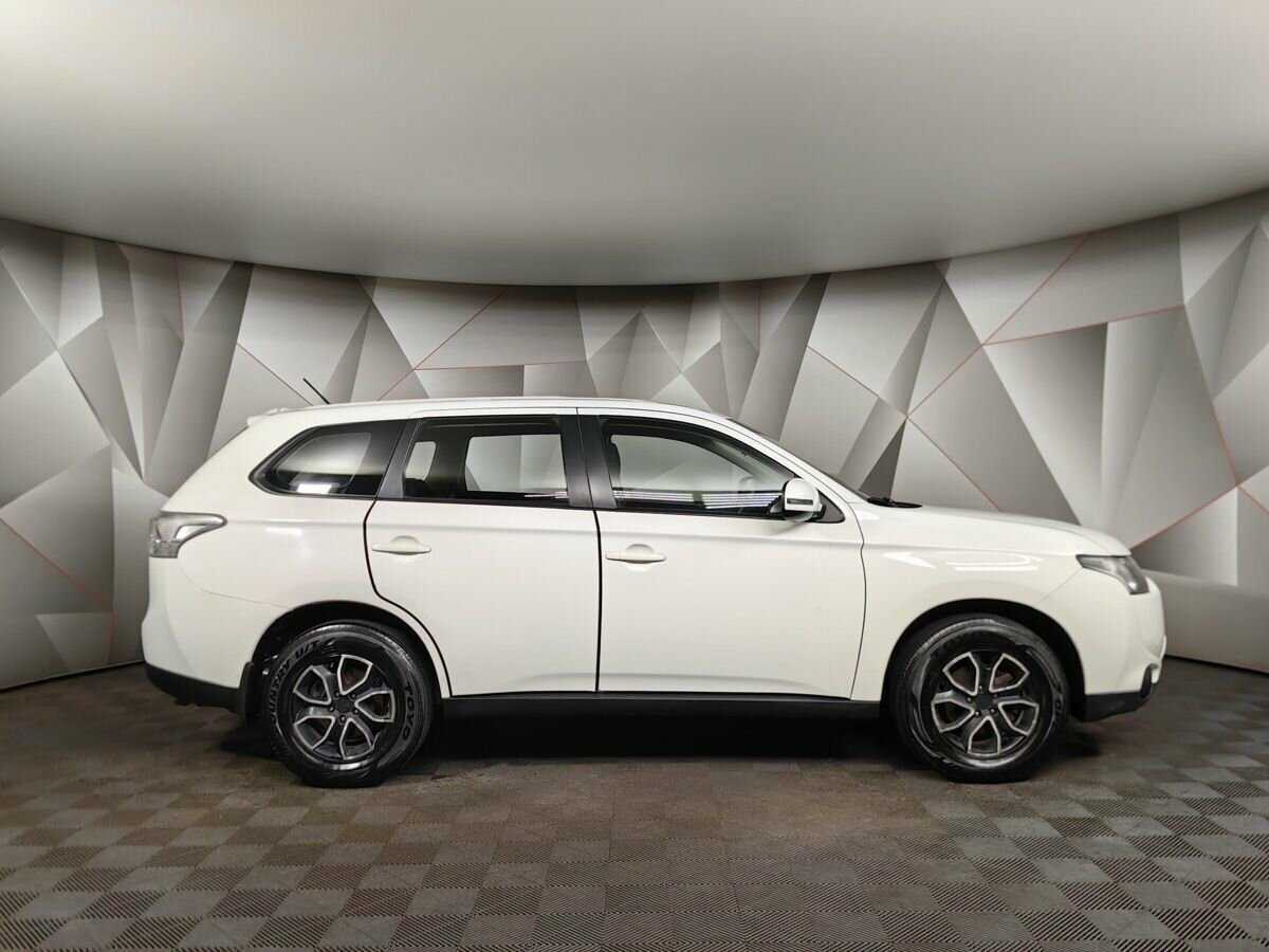 Mitsubishi Outlander, 2012 - Фото №5