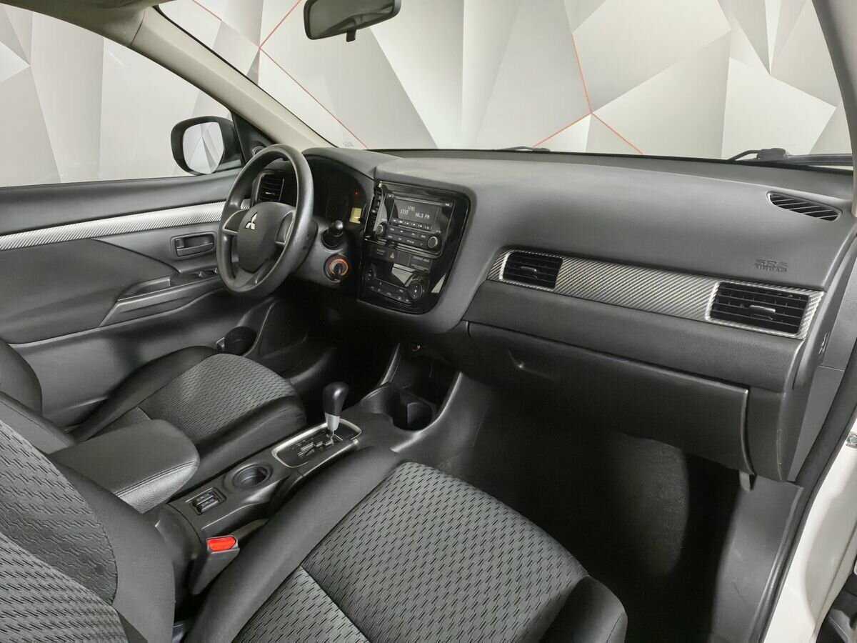 Mitsubishi Outlander, 2012 - Фото №8