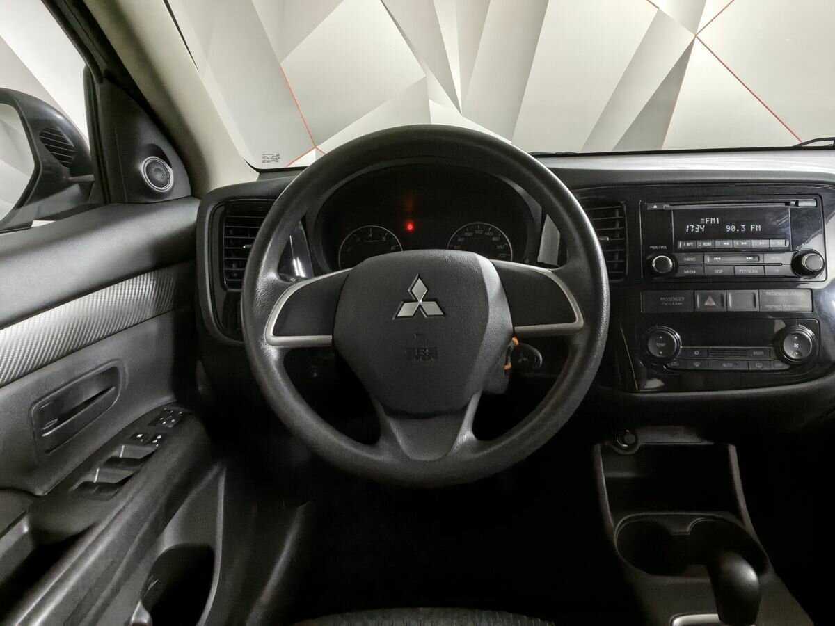Mitsubishi Outlander, 2012 - Фото №14
