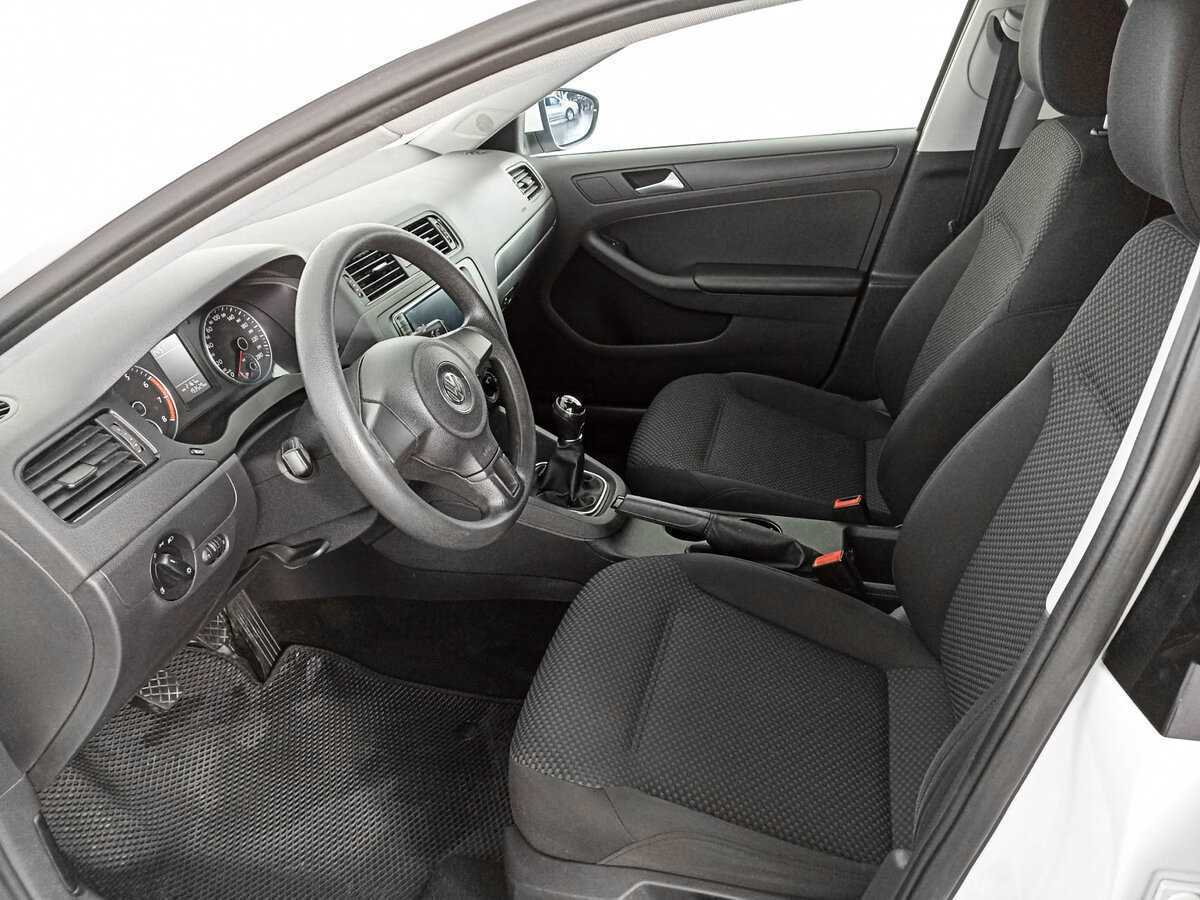 Volkswagen Jetta, 2014 - Фото №15