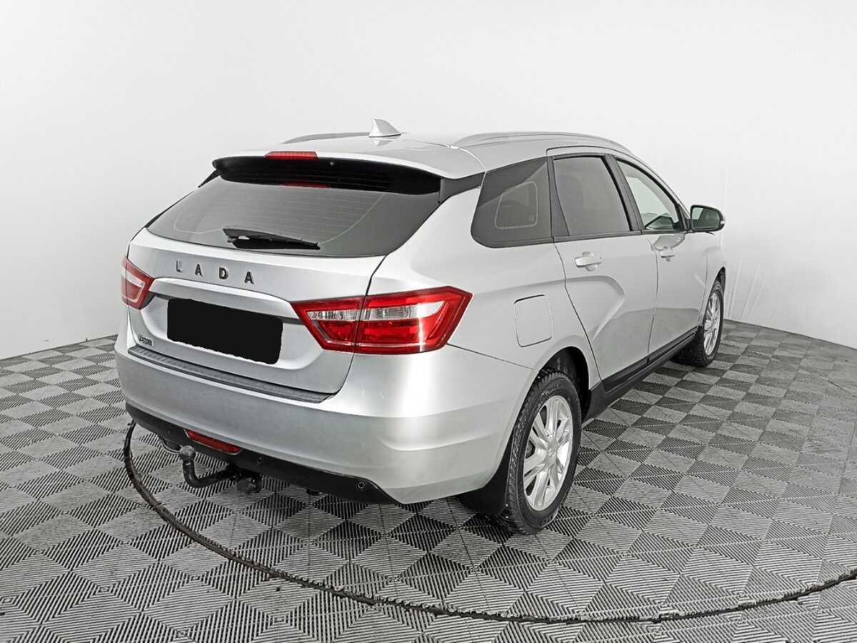 Lada (ВАЗ) Vesta SW, 2019 - Фото №4